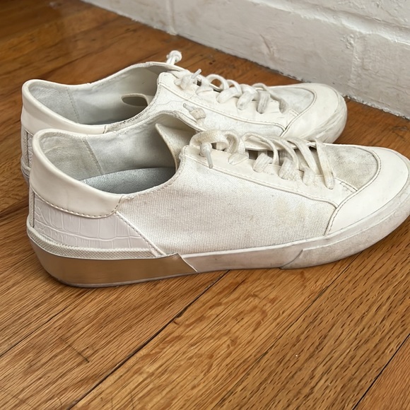 Sneakers - Picture 3 of 7